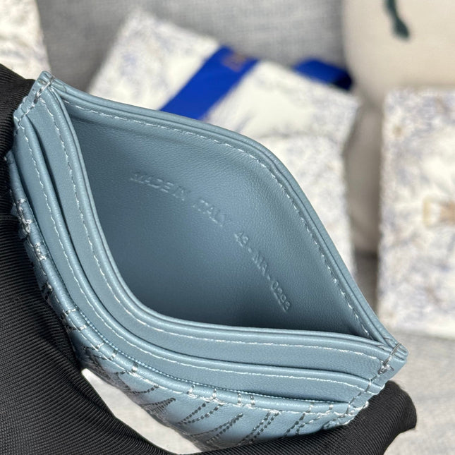 FREESIA CARD HOLDER 10 IN BABY BLUE QUILTED ALLOVER CALFSKIN