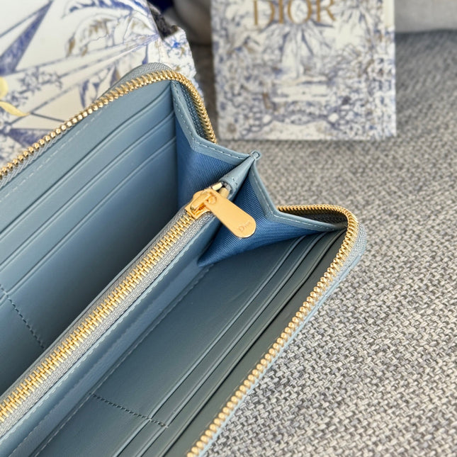 VERTICAL LONG ZIP WALLET 20 IN BABY BLUE QUILTED ALLOVER CALFSKIN