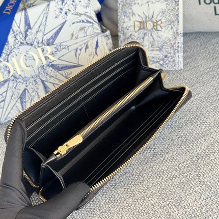 VERTICAL LONG ZIP WALLET 20 IN BLACK QUILTED ALLOVER CALFSKIN