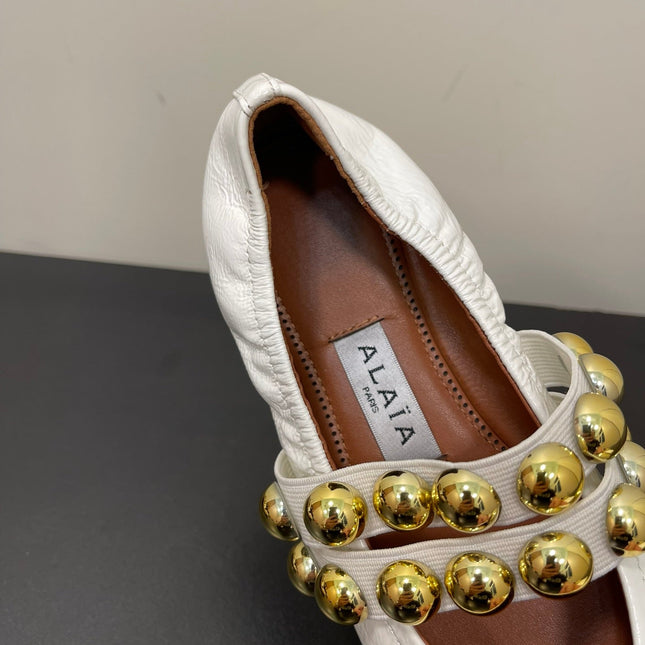 ALAIA BALLET FLATS IN WHITE GLOSSY CALFSKIN WITH GOLD HARDWARE