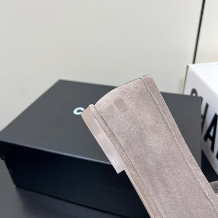 LOAFER IN KHAKI BROWN SUEDE AND SOLF FLEECE LINING