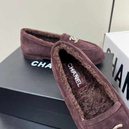 LOAFER IN CHESTNUT BROWN SUEDE AND SOLF FLEECE LINING