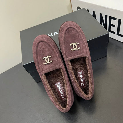 LOAFER IN CHESTNUT BROWN SUEDE AND SOLF FLEECE LINING