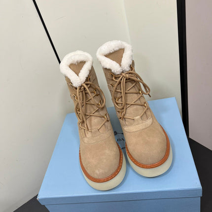 LACE-UP ANKLE BOOTS IN TAN BEIGE SUEDE AND SHEARLING LINING