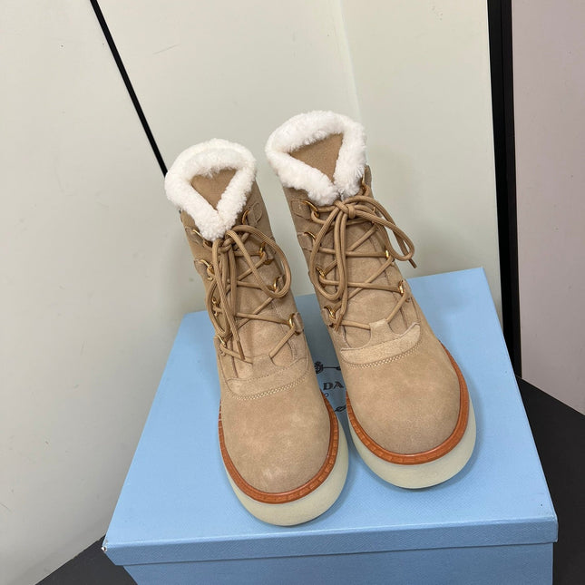 LACE-UP ANKLE BOOTS IN TAN BEIGE SUEDE AND SHEARLING LINING