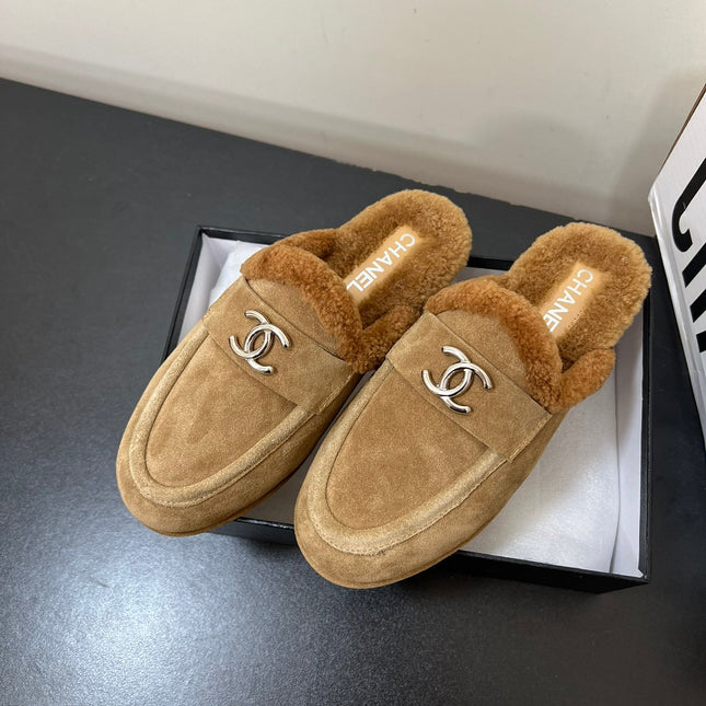 LOAFERS MULE IN PEANUT BROWN SUEDE AND FLEECE LINING