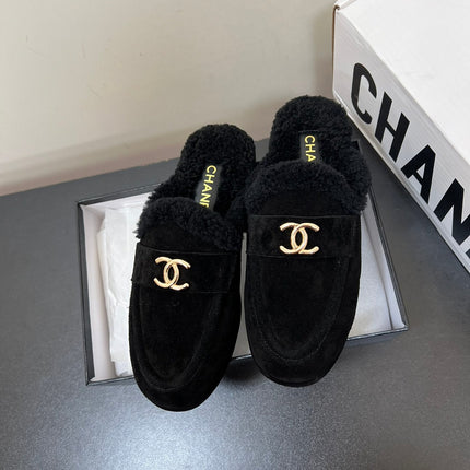 LOAFERS MULE IN BLACK SUEDE AND FLEECE LINING