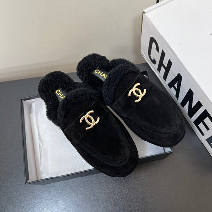 LOAFERS MULE IN BLACK SUEDE AND FLEECE LINING