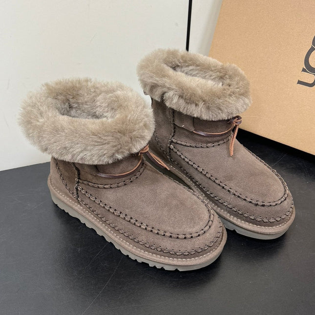 CLASSIC MINI ALPINE IN CEDAR BROWN SUEDE AND FLEECE