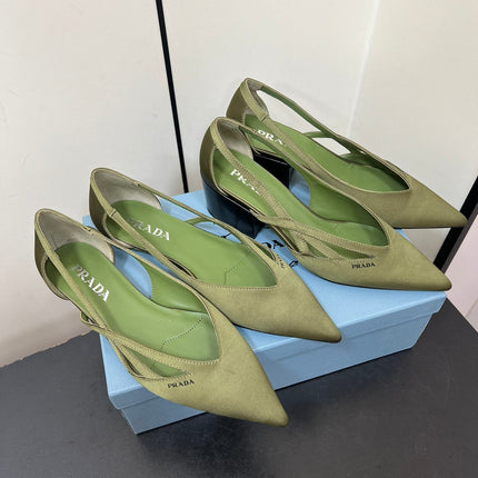 CUT-OUT BALLERINAS IN OLIVE GREEN SATIN