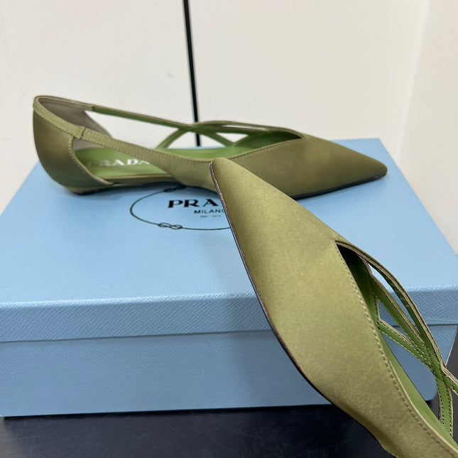 CUT-OUT BALLERINAS IN OLIVE GREEN SATIN
