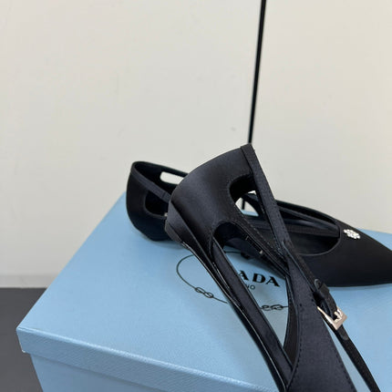 CUT-OUT BALLERINA FLAT IN BLACK SATIN ATTACHED BEAD BUCKLE