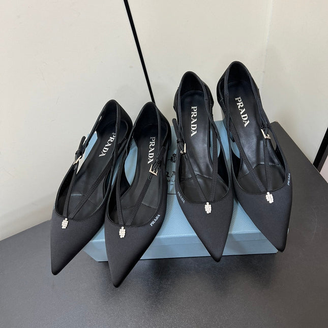 CUT-OUT PUMPS WITH BEAD BUCKLE IN BLACK SATIN