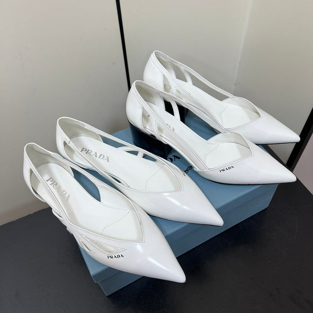 BRUSHED CUT-OUT BALLERINA FLAT IN WHITE CALFSKIN