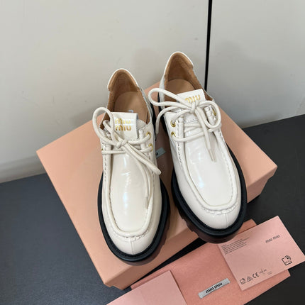 LACE-UP LOAFERS WITH THICK SOLE IN WHITE SHINY SHEEPSKIN