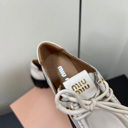 LACE-UP LOAFERS WITH THICK SOLE IN WHITE SHINY SHEEPSKIN