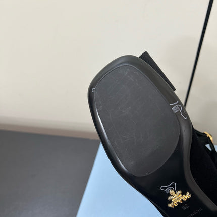 BOW MARY JANE PUMPS WITH T-STRAP IN BLACK VELVET