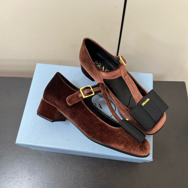 BOW MARY JANE PUMPS WITH T-STRAP IN UMBER BROWN VELVET