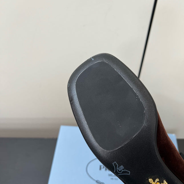 BOW MARY JANE PUMPS WITH T-STRAP IN UMBER BROWN VELVET