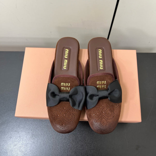 BOW MULES IN CHOCOLATE SUEDE