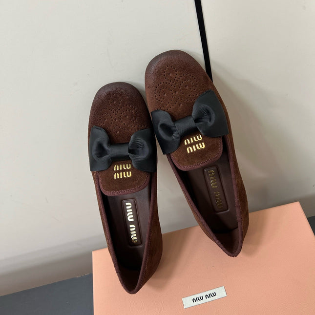 LOAFERS WITH BOW IN CHOCOLATE SUEDE