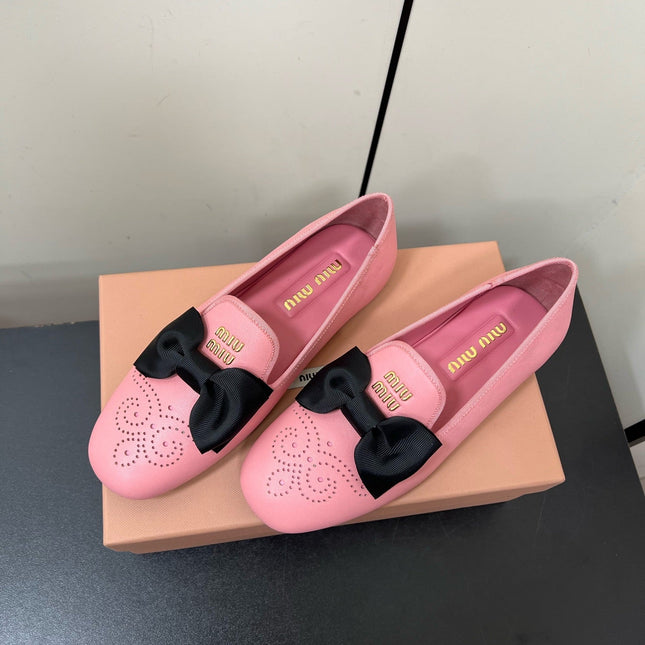 LOAFERS WITH BOW IN PINK SHEEPSKIN