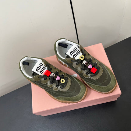TYRE SNEAKERS IN DARK GREEN TECHNICAL FABRIC AND SUEDE WITH STICKER