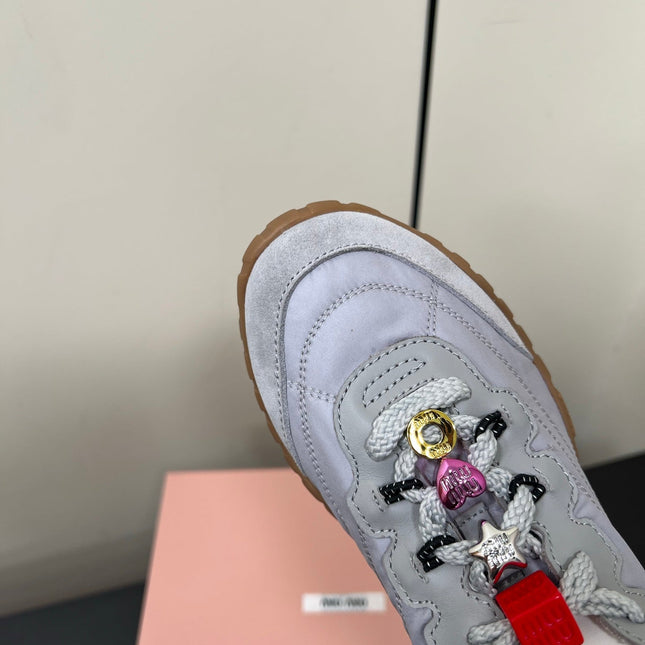 TYRE SNEAKERS IN GREY TECHNICAL FABRIC AND SUEDE WITH STICKER