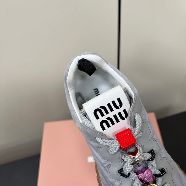 TYRE SNEAKERS IN GREY TECHNICAL FABRIC AND SUEDE WITH STICKER