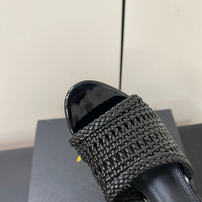 ALAIA HIGH HEEL 25S 70 MM IN BLACK LAMBSKIN WITH WOVEN PATTERN