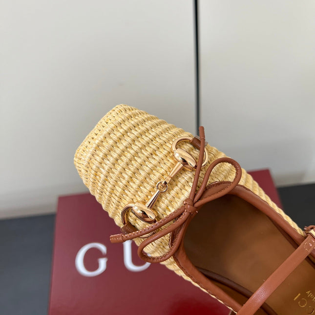 GG MARY JANE 25S IN NATURAL STRAW WITH GOLD HARDWARE