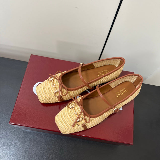 GG MARY JANE 25S IN NATURAL STRAW WITH GOLD HARDWARE