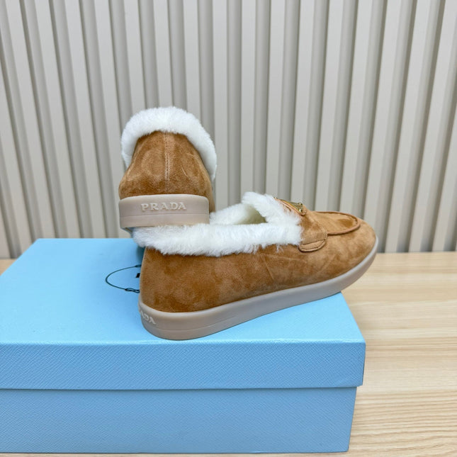 LOAFER IN CAMEL SUEDE AND FUR LINING ATTACHED TRIANGLE LOGO