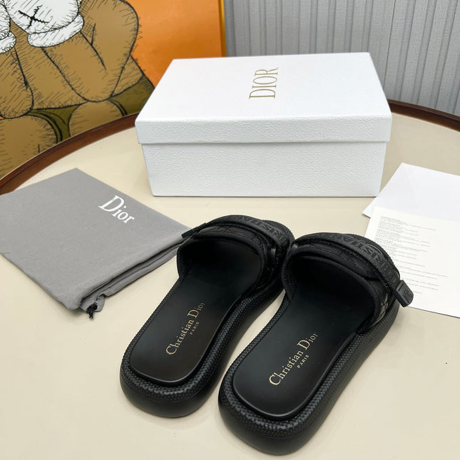 PLATFORM SLIDES 25S 50MM IN BLACK CALFSKIN AND ELECTRIC FABRIC