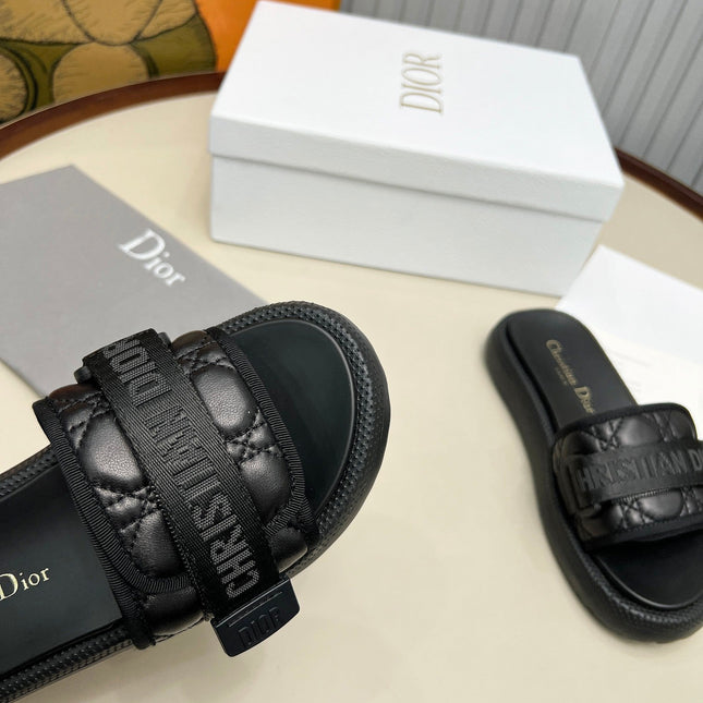 PLATFORM SLIDES 25S 50MM IN BLACK CALFSKIN AND ELECTRIC FABRIC