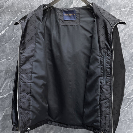LV BLACK JACKET 239567