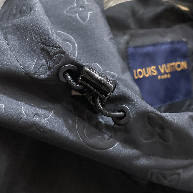 LV BLACK JACKET 239570