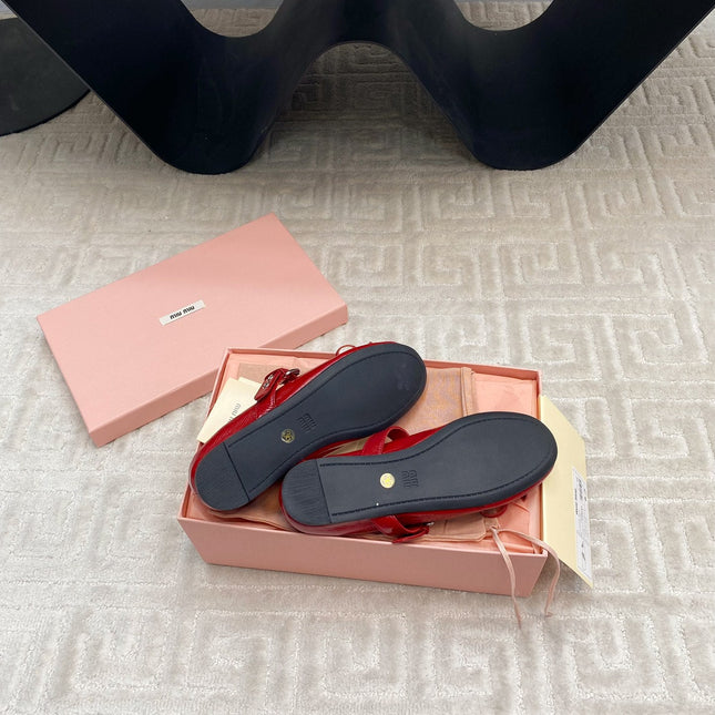 BOW MARY JANE FLAT IN RED NAPLAK LAMBSKIN