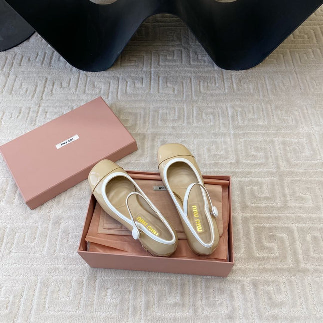 MARY JANE PUMPS IN BEIGE GLOSSY SHEEPSKIN