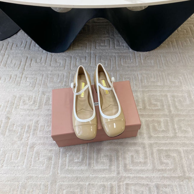 MARY JANE PUMPS IN BEIGE GLOSSY SHEEPSKIN