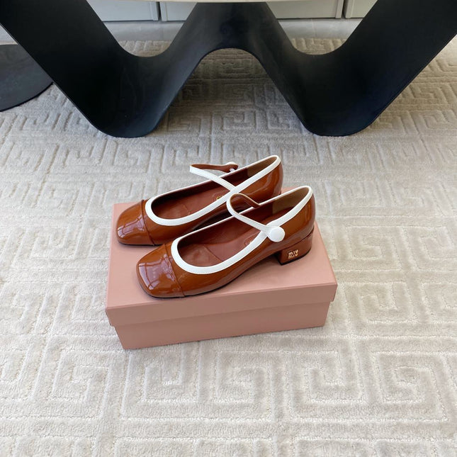 MARY JANE PUMPS IN SMOKY UMBER GLOSSY SHEEPSKIN