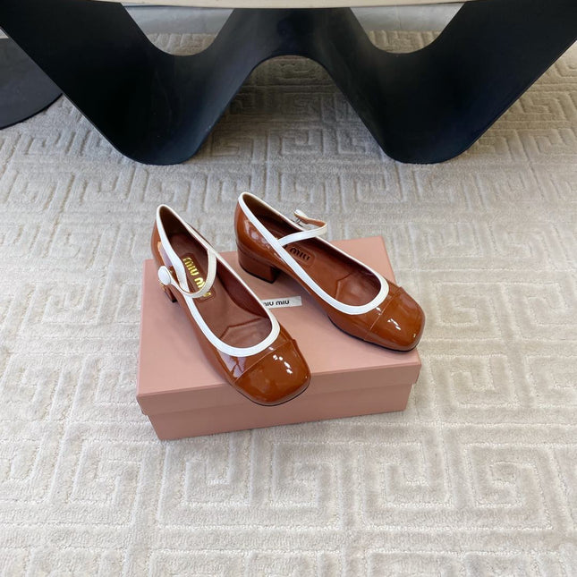 MARY JANE PUMPS IN SMOKY UMBER GLOSSY SHEEPSKIN