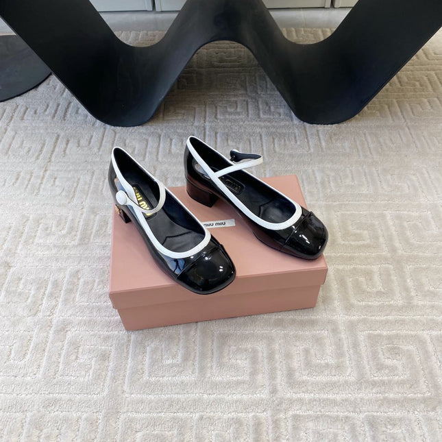 MARY JANE PUMPS IN BLACK GLOSSY SHEEPSKIN