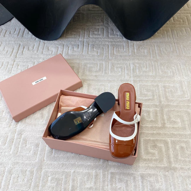 MARY JANE MULE PUMPS IN RED BROWN GLOSSY SHEEPSKIN