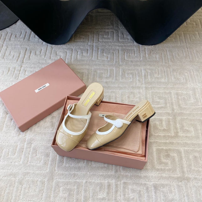 MARY JANE MULE PUMPS IN BEIGE GLOSSY SHEEPSKIN