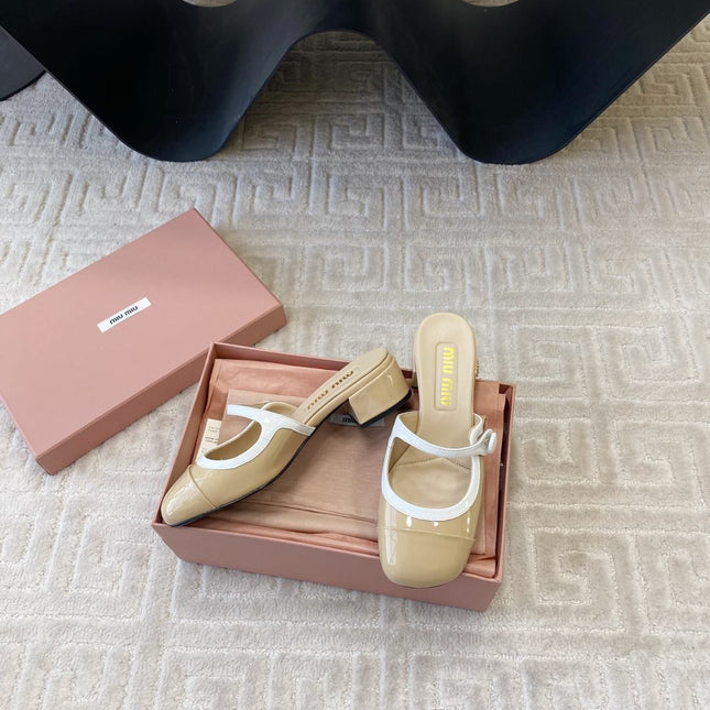 MARY JANE MULE PUMPS IN BEIGE GLOSSY SHEEPSKIN