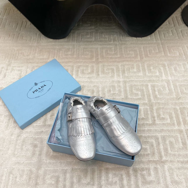 TASSEL LOAFERS IN SILVER METALLIC LAMBSKIN