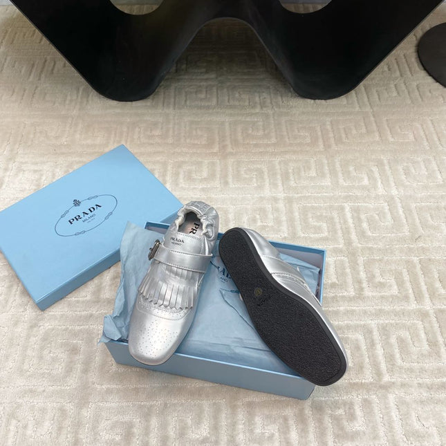 TASSEL LOAFERS IN SILVER METALLIC LAMBSKIN