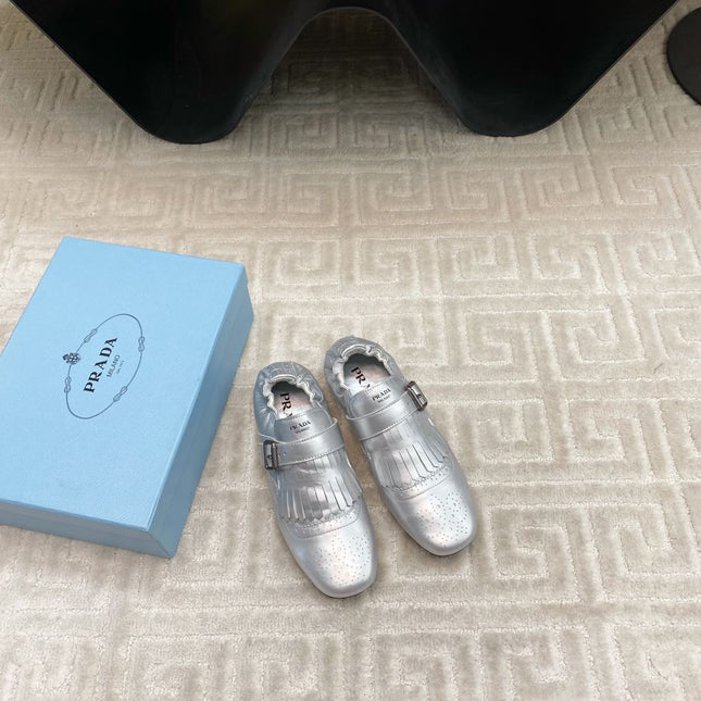 TASSEL LOAFERS IN SILVER METALLIC LAMBSKIN