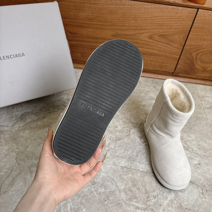 BALENCIAGA 25S ALASKA ANKLE BOOTS IN WHITE SUEDE